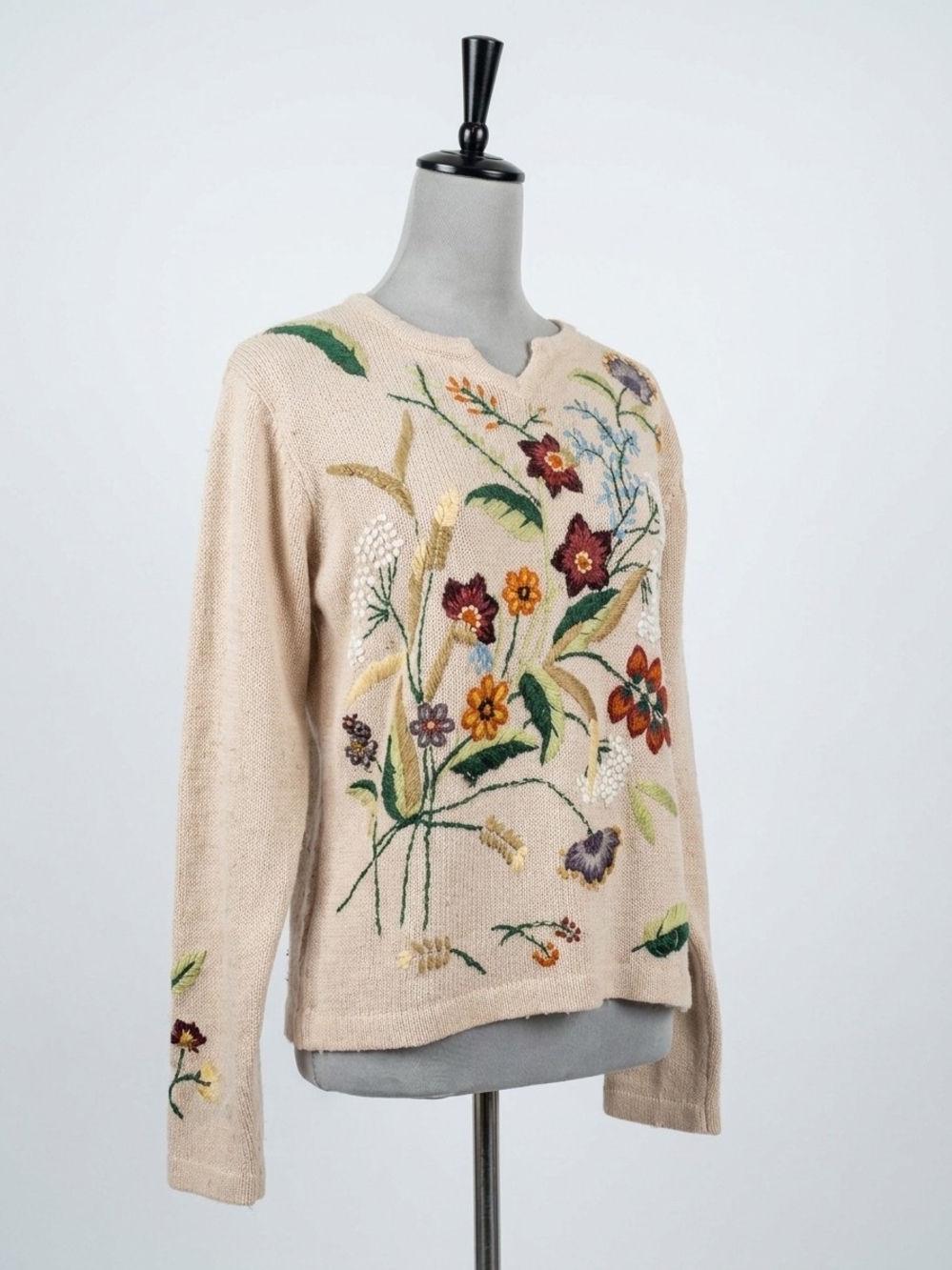 All Points Floral Embroidered Knit Sweater Women’s Large Cottagecore